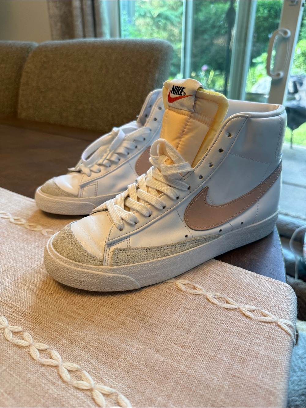 Nike White High-Top Sneakers with Pale Pink Swoosh size7.5